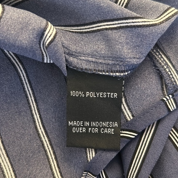 IZ Byer Blue Black & White Striped Button Down High Low Top Size XS - Picture 7 of 7